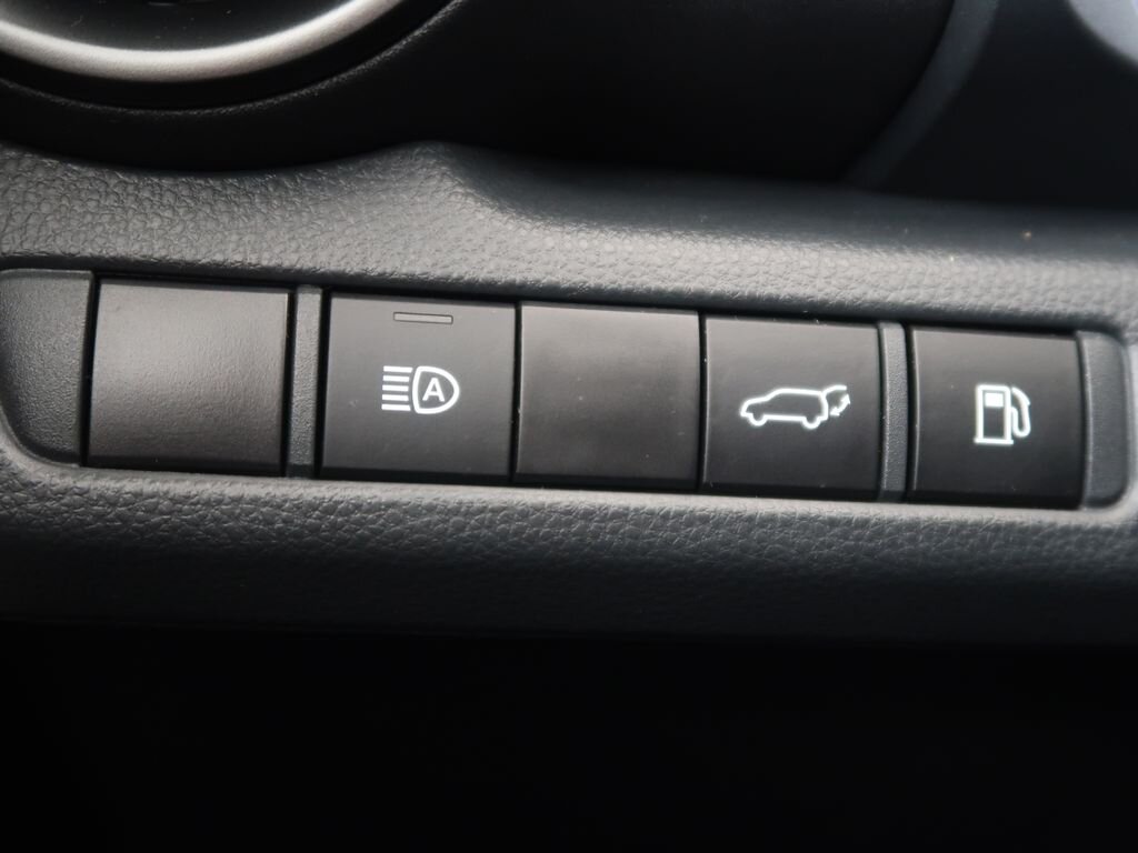 Toyota C-HR SUV 2,0 l 112 kw