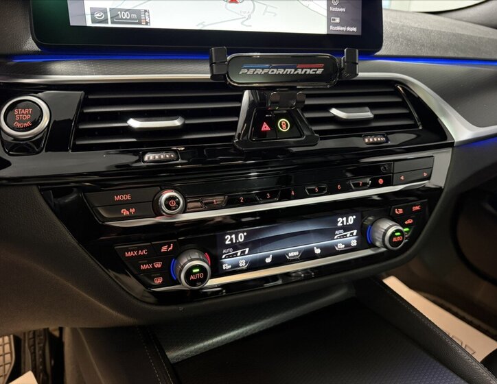 BMW Řada 5 Kombi 3,0 l 210 kw