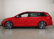 Volkswagen Golf Kombi 2,0 l 221 kw