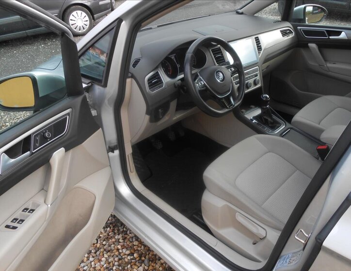 Volkswagen Golf Sportsvan 11