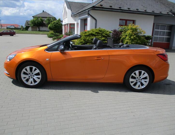 Opel Cascada 2