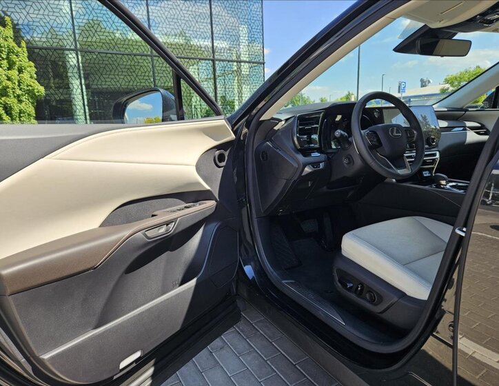 Lexus RX 450h SUV / Terénní 2,5 l 227 kw