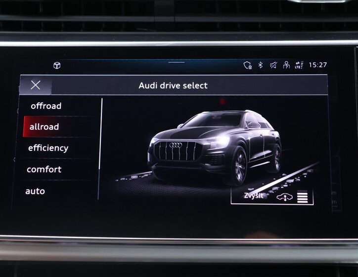 Audi Q8 SUV / Terénní 3,0 l 250 kw