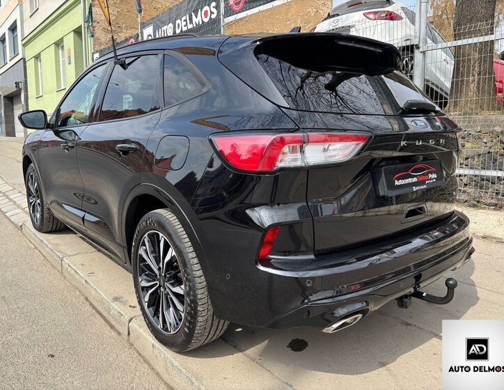 Ford Kuga SUV / Terénní 2,5 l 165 kw