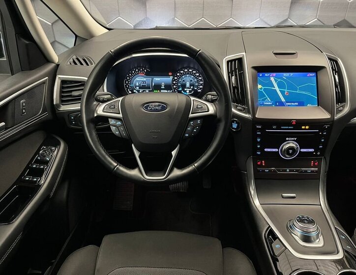 Ford S-MAX MPV 2,5 l 140 kw