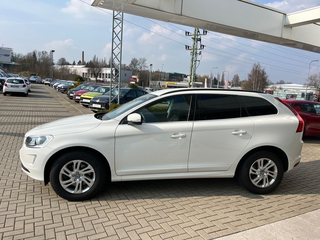 Volvo XC60 SUV / Terénní 2,4 l 140 kw