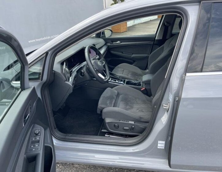 Volkswagen Golf Hatchback 1,5 l 96 kw