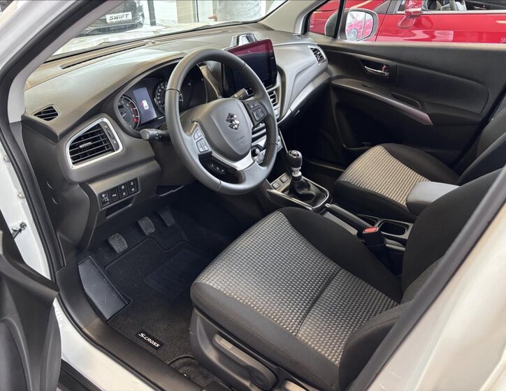 Suzuki S-Cross SUV / Terénní 1,4 l 81 kw