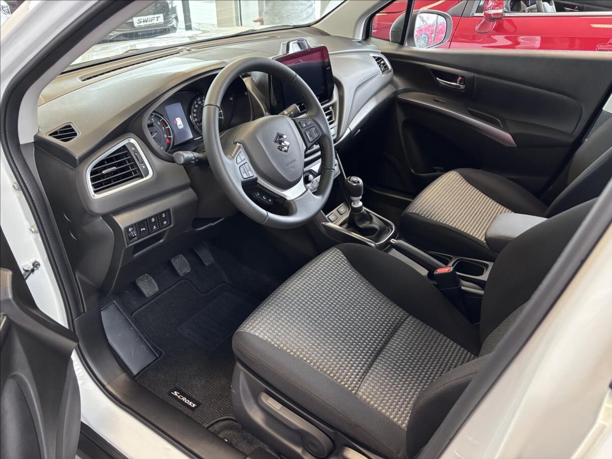 Suzuki S-Cross SUV / Terénní 1,4 l 81 kw