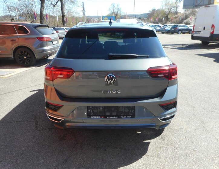 Volkswagen T-Roc SUV / Terénní 1,5 l 110 kw