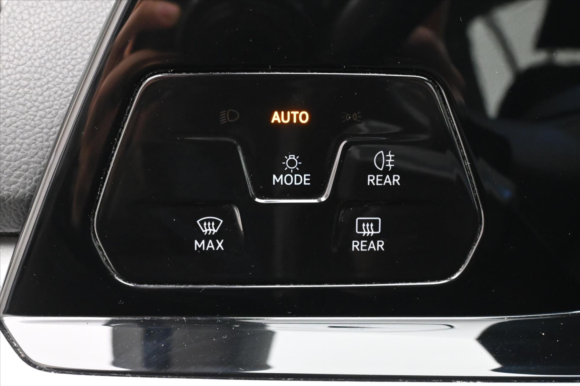 Volkswagen Golf Kombi 2,0 l 85 kw