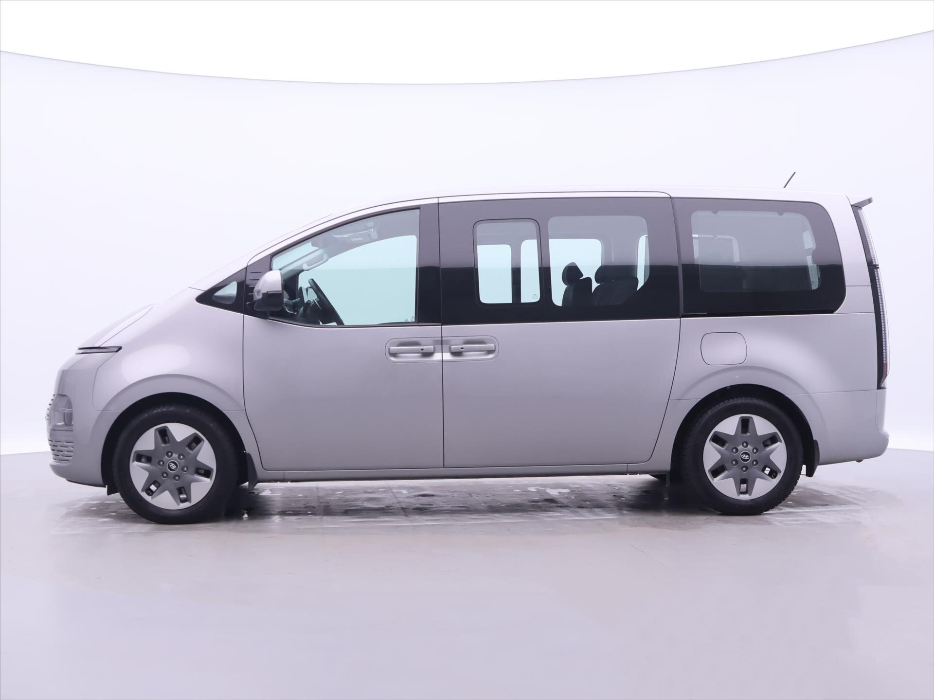 Hyundai Staria Kombi 2,2 l 130 kw