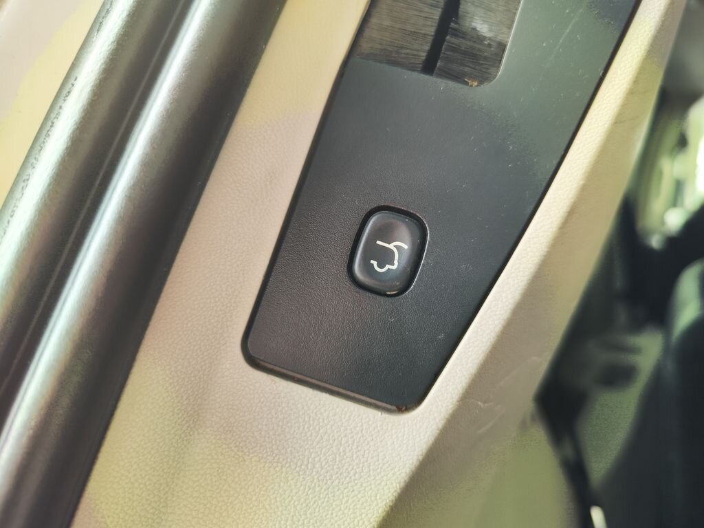 Lancia Voyager MPV 2,8 l 120 kw