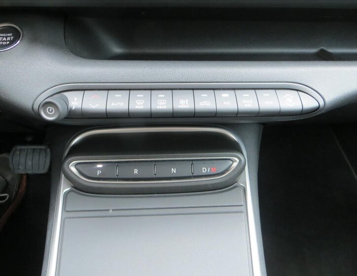 Jeep Avenger Ostatní 1,2 l 74 kw