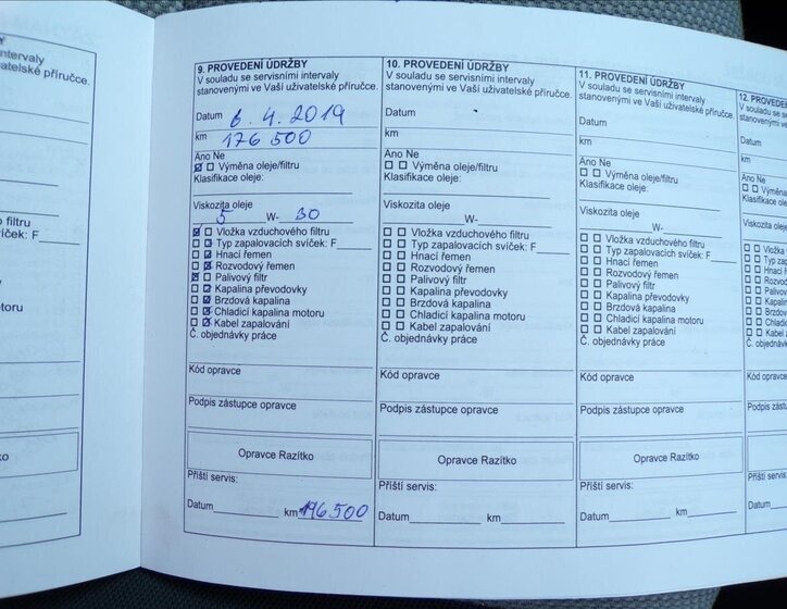 Chevrolet Cruze Sedan / Limuzína 2,0 l 110 kw