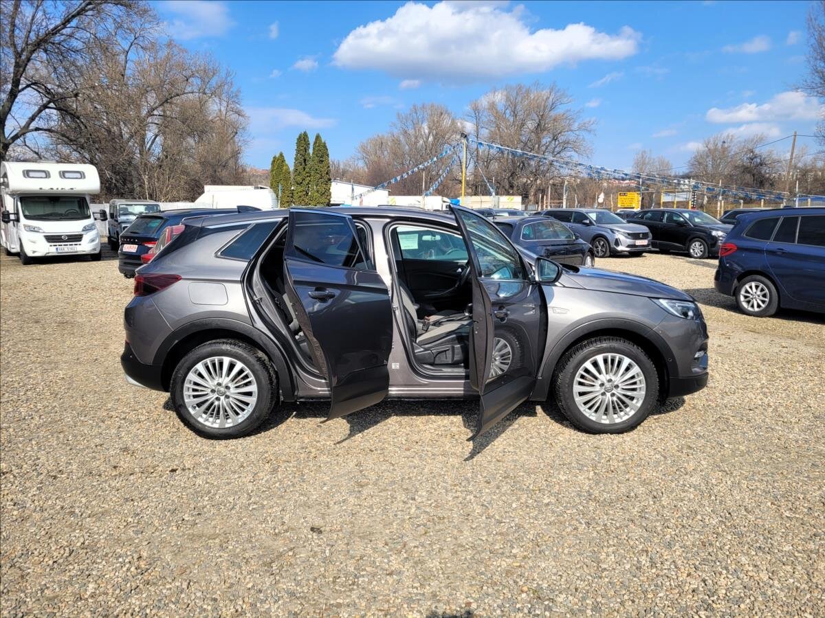 Opel Grandland X SUV / Terénní 1,5 l 96 kw