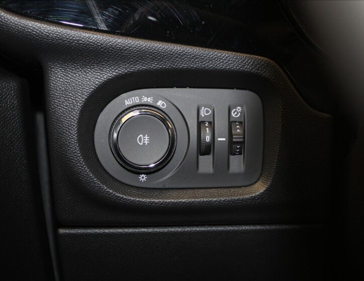 Opel Corsa Hatchback 1,2 l 55 kw