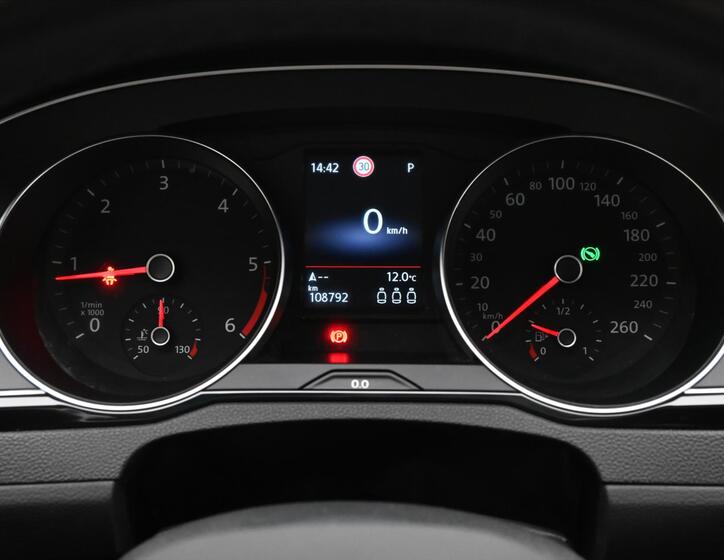 Volkswagen Passat 16