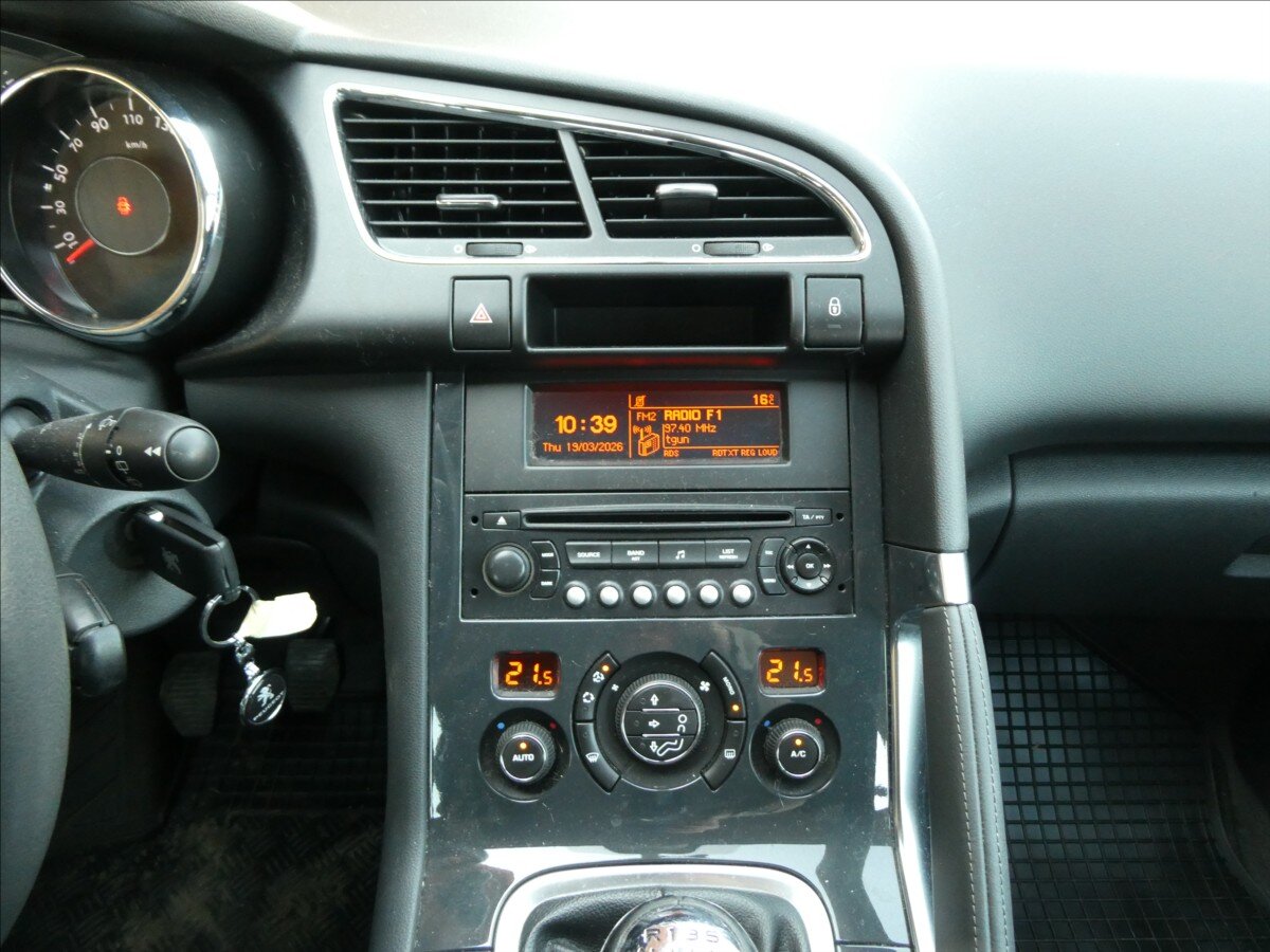 Peugeot 3008 SUV / Terénní 1,6 l 82 kw