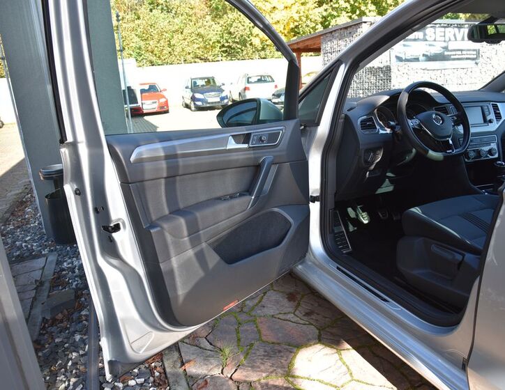 Volkswagen Golf Sportsvan 13