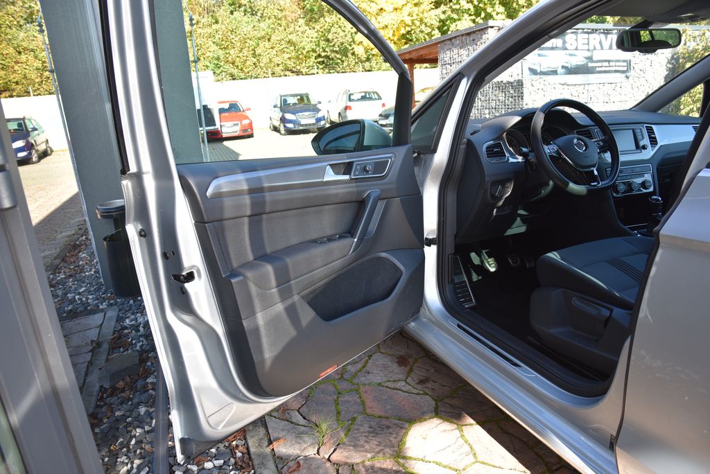 Volkswagen Golf Sportsvan