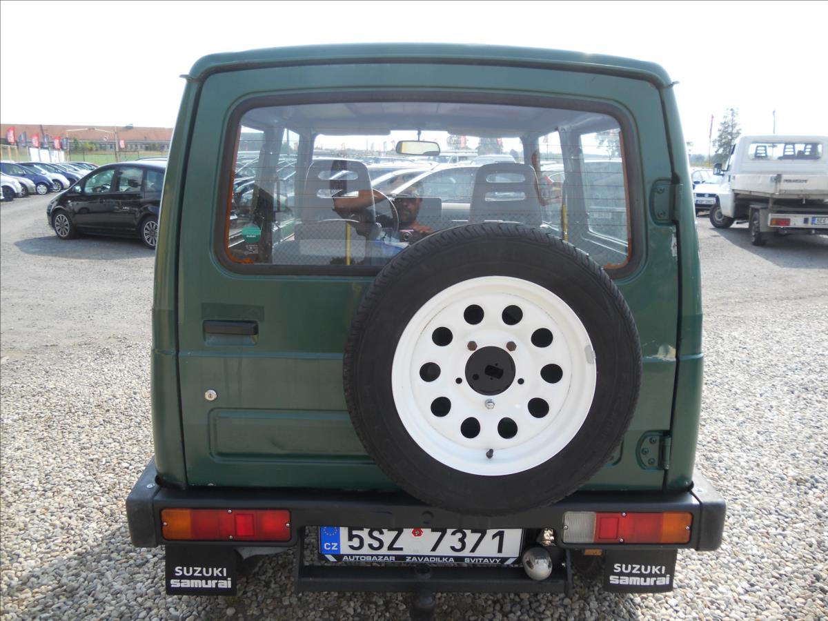 Suzuki Samurai
