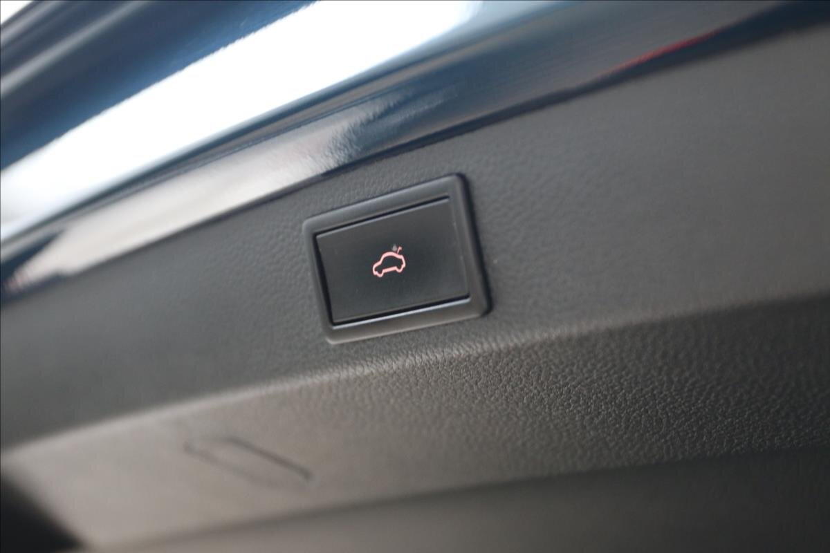 Škoda Karoq Kombi 1,6 l 85 kw