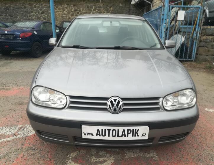 Volkswagen Golf 2