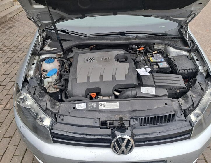 Volkswagen Golf Hatchback 1,6 l 66 kw
