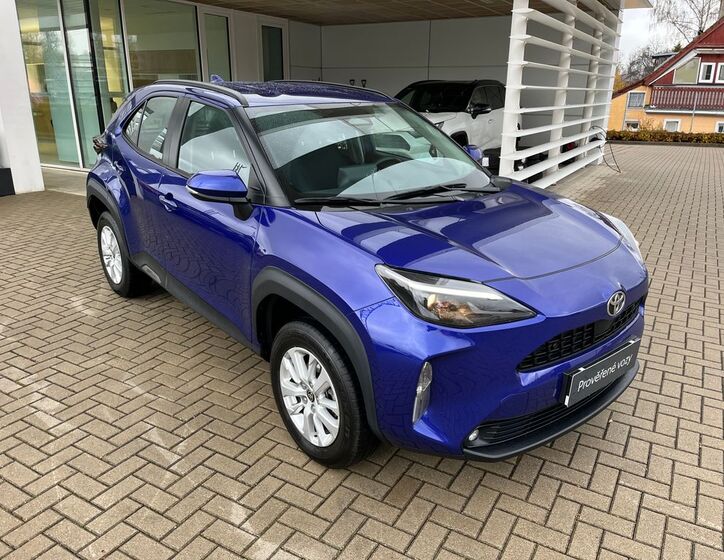 Toyota Yaris Cross 8