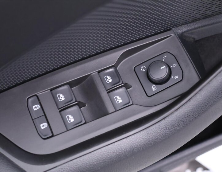 Škoda Octavia Liftback 2,0 l 85 kw