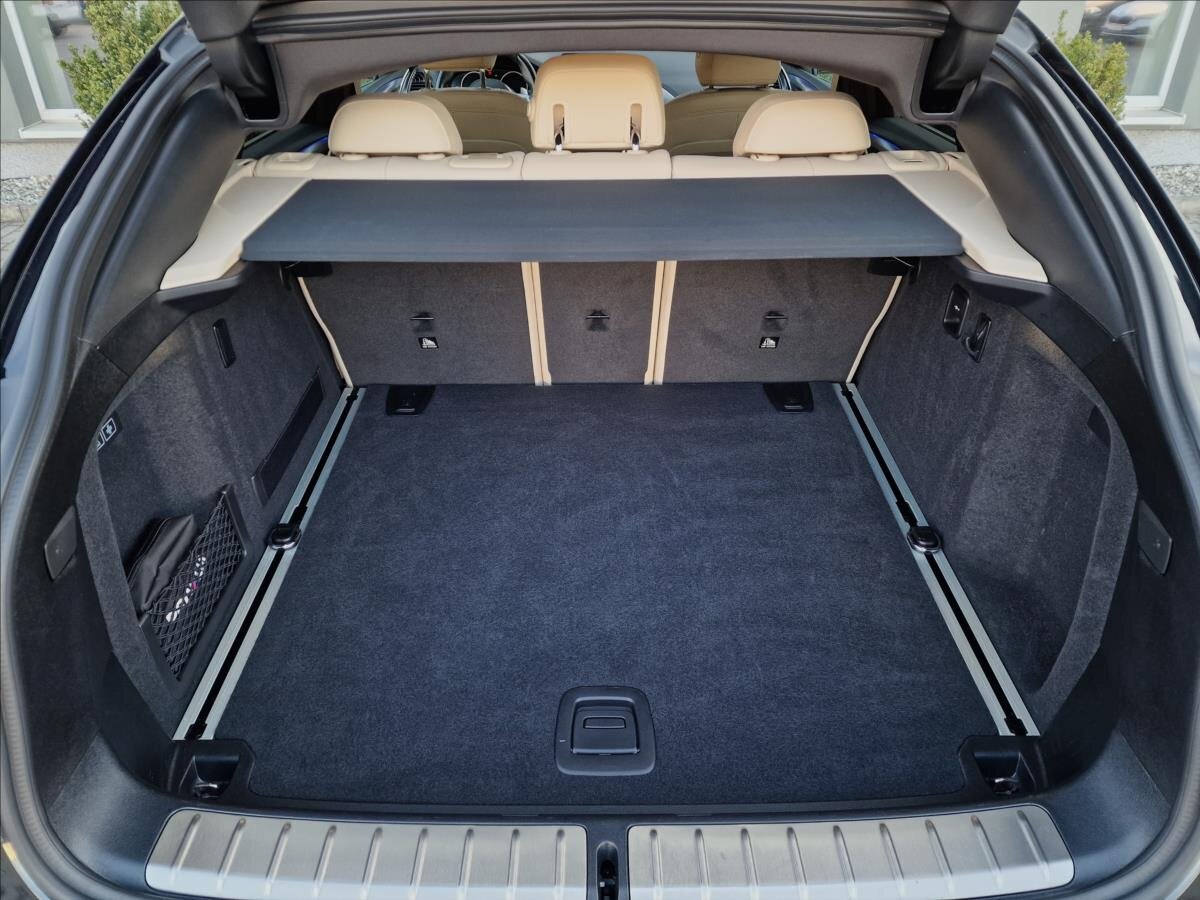 BMW X4 SUV / Terénní 3,0 l 210 kw