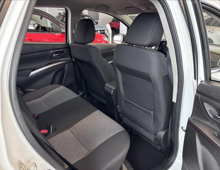 Suzuki S-Cross SUV / Terénní 1,4 l 81 kw