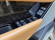 Land Rover Range Rover Velar 12