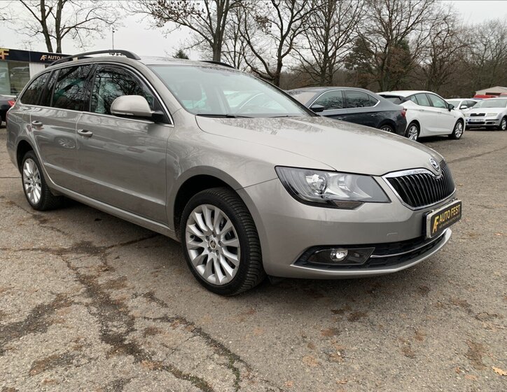 Škoda Superb 3