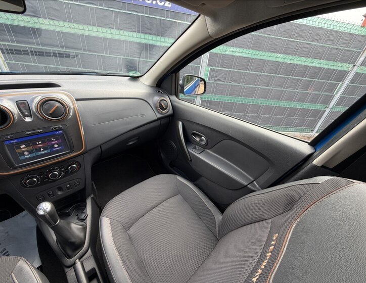 Dacia Sandero Hatchback 898,0 66 kw