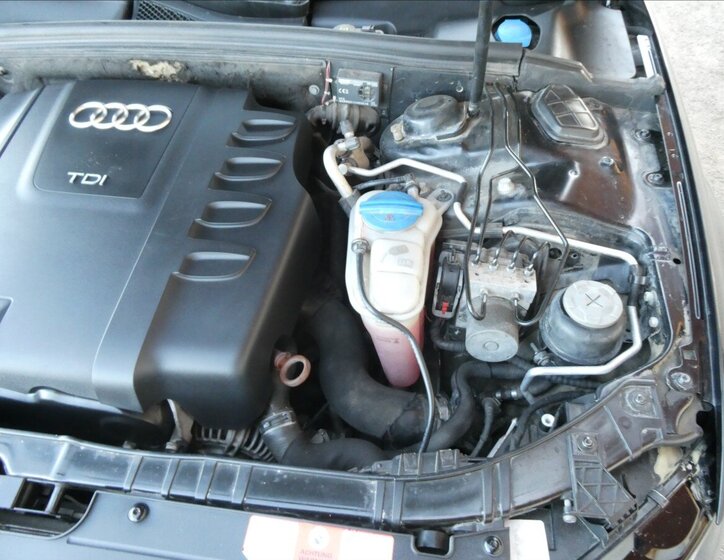 Audi A4 Sedan / Limuzína 2,0 l 105 kw