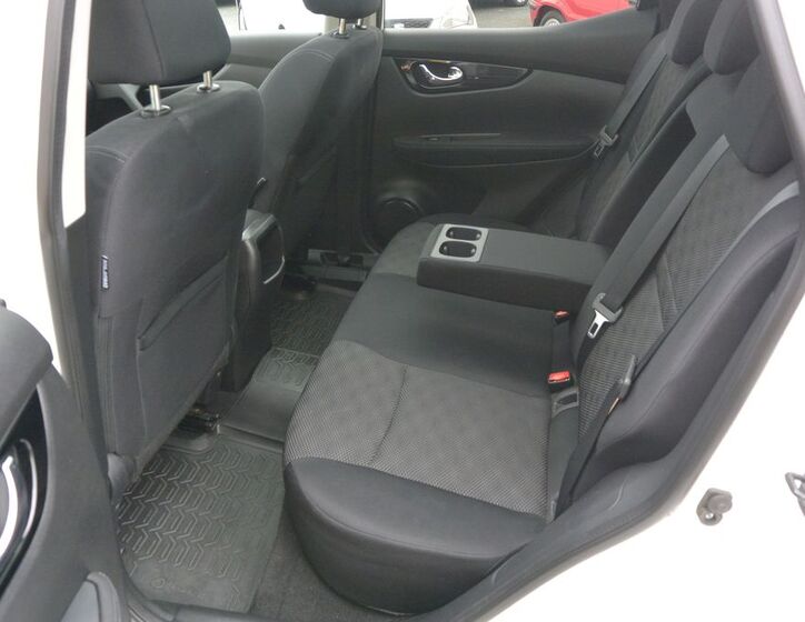 Nissan Qashqai 33