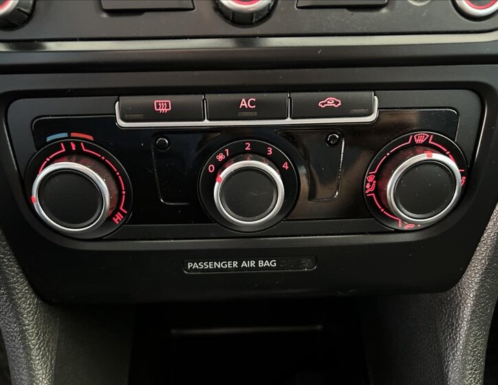 Volkswagen Golf Kombi 1,6 l 77 kw