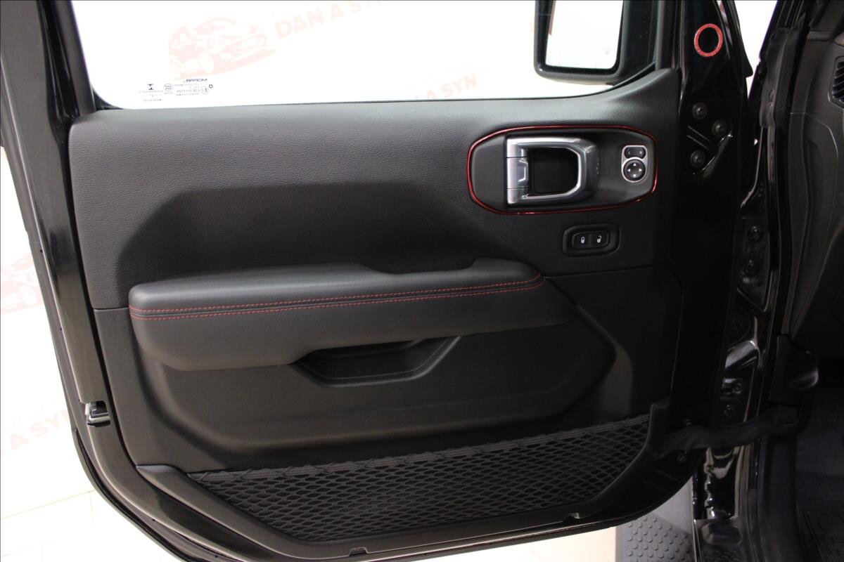 Jeep Wrangler Ostatní 2,0 l 200 kw