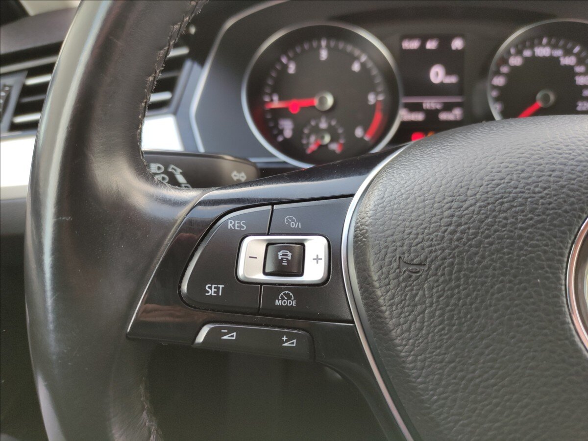 Volkswagen Passat Kombi 2,0 l 110 kw