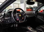 Ferrari 458 Kupé 4,5 l 416 kw