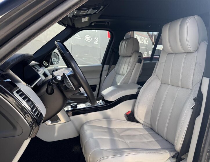 Land Rover Range Rover SUV / Terénní 4,4 l 250 kw