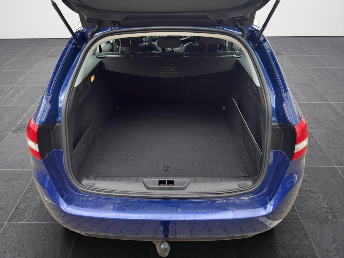 Peugeot 308 Kombi 1,2 l 96 kw