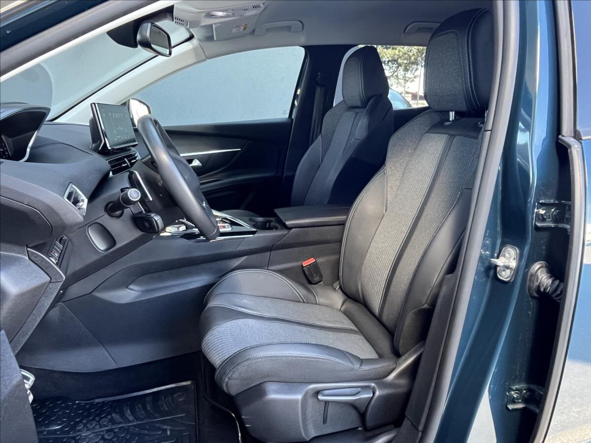 Peugeot 3008 SUV / Terénní 1,5 l 96 kw