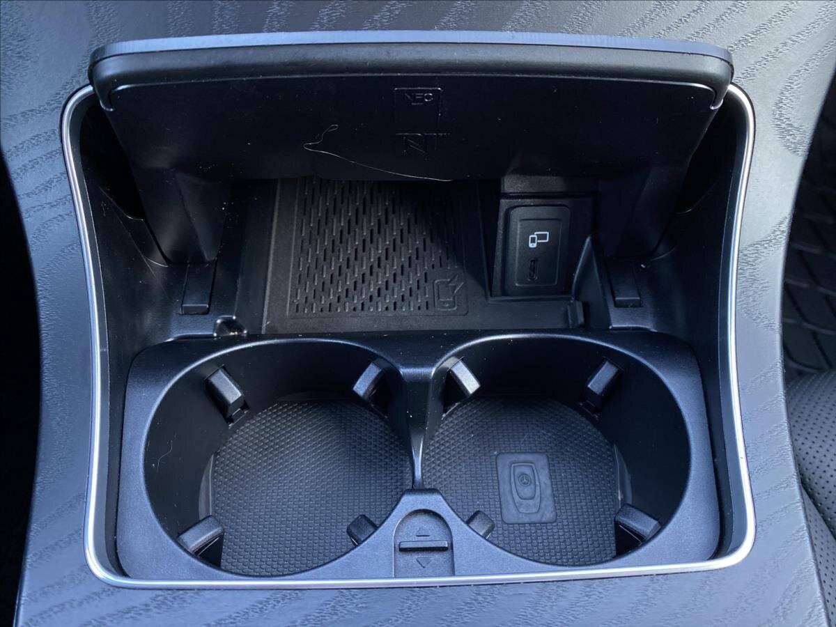 Mercedes-Benz GLC SUV / Terénní 2,0 l 180 kw