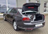Volkswagen Passat Sedan / Limuzína 2,0 l 147 kw