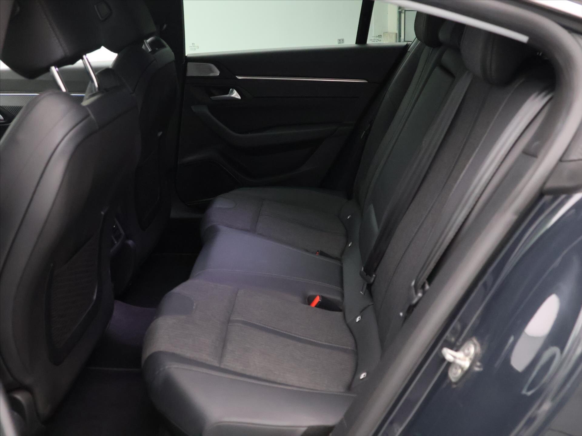 Peugeot 508 Liftback 1,6 l 133 kw