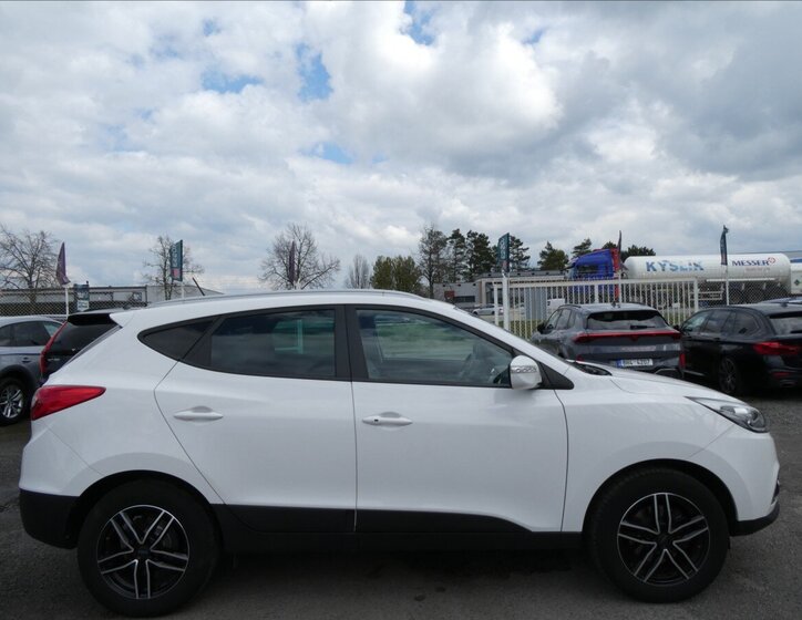 Hyundai ix35 SUV / Terénní 1,6 l 99 kw
