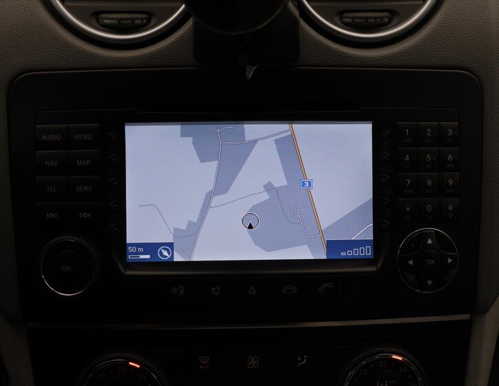 Mercedes-Benz Třídy M SUV / Terénní 3,2 l 165 kw